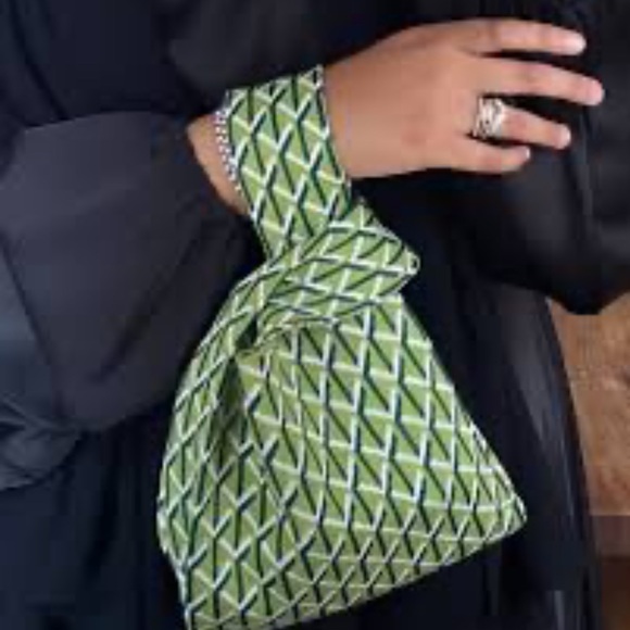 Chic Stylish Plaid Knit Mini Tote Bag for Women - Versatile, Lining - Picture 3 of 7